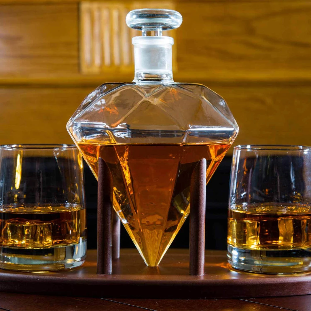 Atterstone Diamond Decanter Set With Whiskey Stones And Lowball Glasses 5 Atterstone Diamond Decanter Set With Whiskey Stones And Lowball Glasses